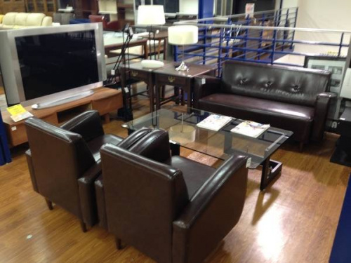 浦和3店舗新入荷のソファー