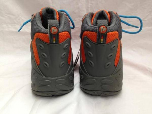 MERRELLのトレッキングシューズ