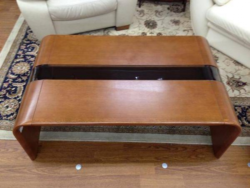 ローテーブルのカリモク