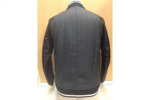 ジャケットのステューシー(stussy)