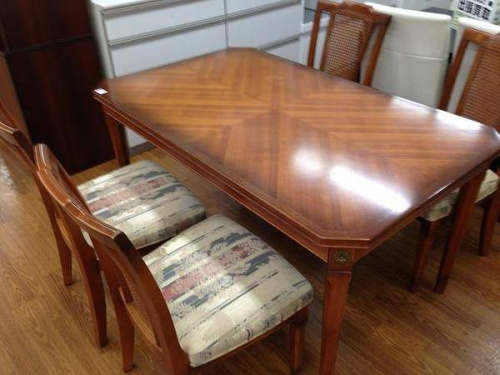 浦和3店舗新入荷の中古家具