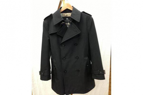 トレンチコートのバーバリー(BURBERRY)