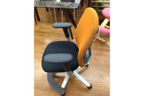 ネクスチェアの浦和3店舗新入荷
