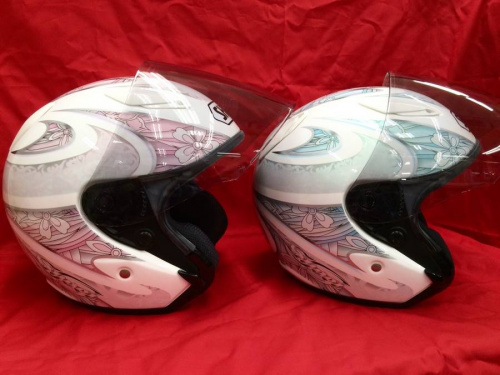 ヘルメットのSHOEI