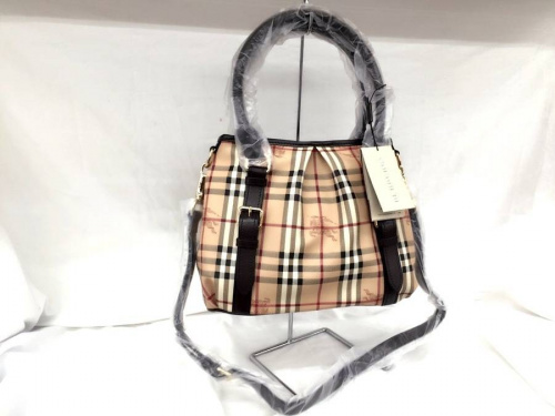 バッグのバーバリー(BURBERRY)
