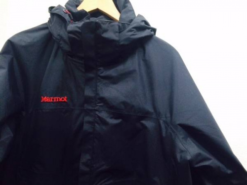 ジャケットのMarmot