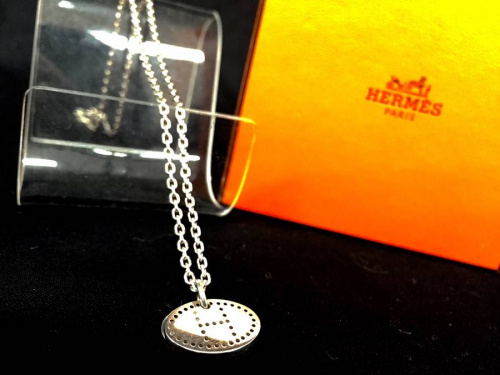 ブランド・ラグジュアリーのアクセサリー