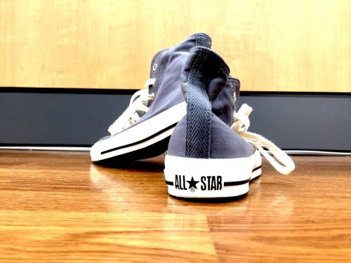 スニーカーのコンバース(CONVERSE)