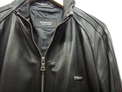 ジャケットのバーバリー(BURBERRY)