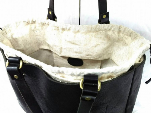 バッグのレザー