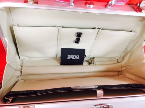 ビジネスアイテムのZERO HALLIBURTON