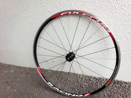 ロードバイクのフルクラム