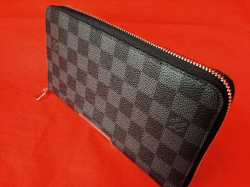 財布のルイヴィトン（LOUIS VUITTON）