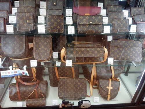 ルイヴィトン(LOUIS VUITTON)の南浦和ブランド