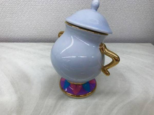 美女と野獣のポット夫人