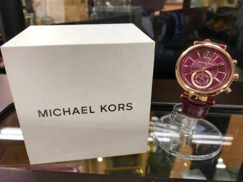 レディースファッションの腕時計