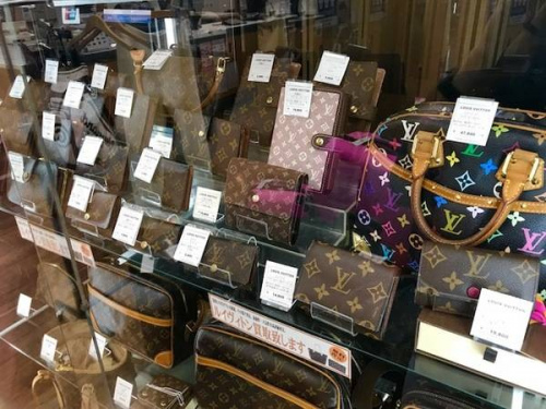 ルイヴィトン（LOUIS VUITTON）のCHANEL