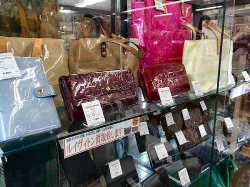 CHANELのGUCCI