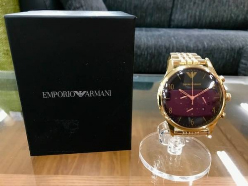 腕時計のEMPORIO ARMANI