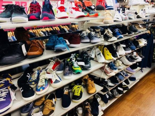 ニュウバランスの埼玉