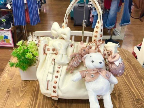 バッグのSamantha Tavasa