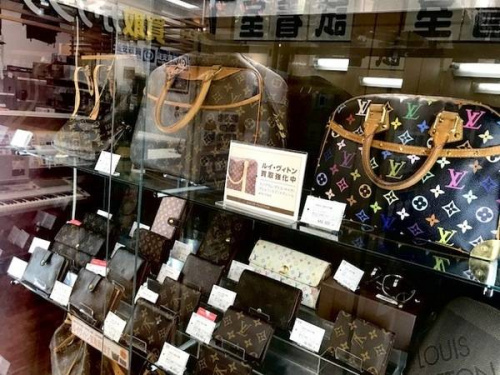 キャンバスバッグのトートバッグ