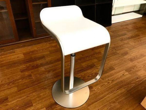 家具のイス