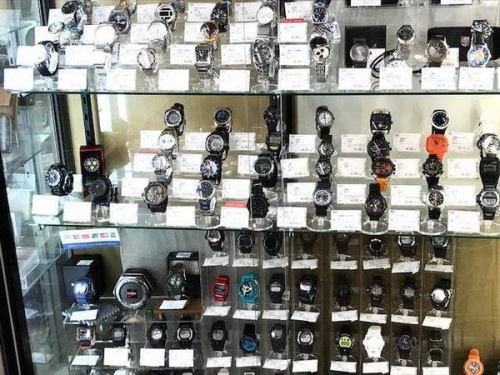 LUMINOX