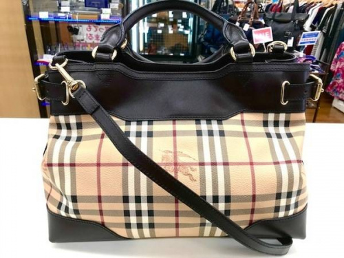 バッグのバーバリー（BURBERRY）