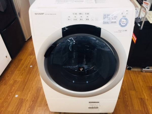 生活家電のドラム洗濯乾燥機