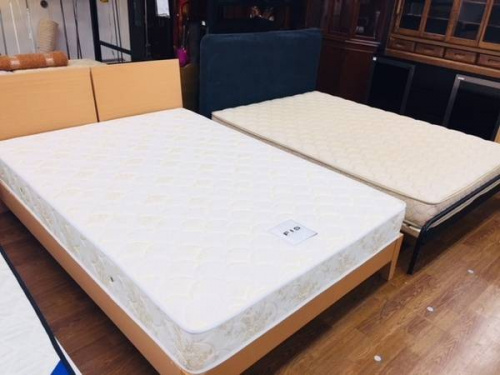 家具のダブルベッド 安い