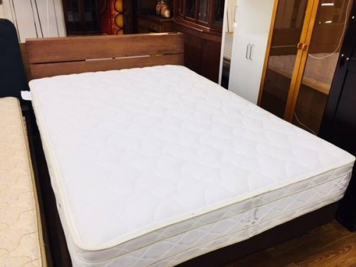 家具のダブルベッド　安い