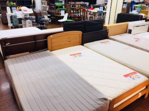 ベッドの中古 家具