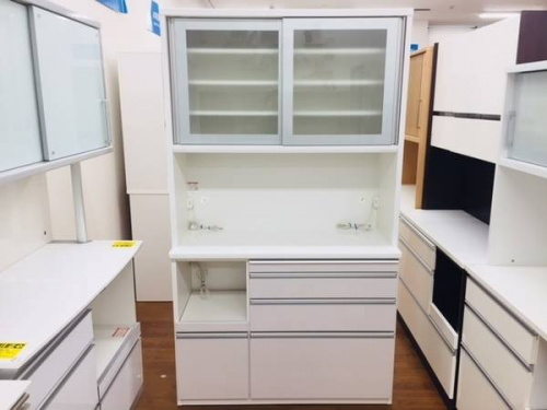 家具のカップボード・食器棚