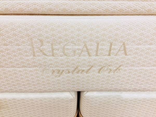 クイーンの中古 家具