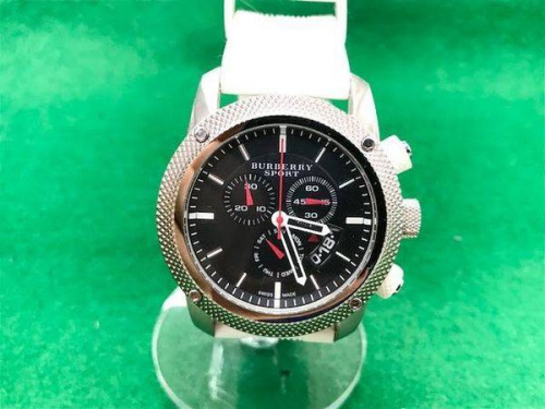 腕時計のBURBERRY SPORT
