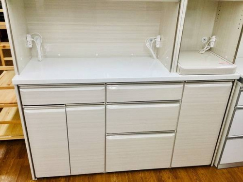 カップボード・食器棚のレンジボード