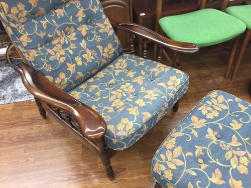 リクライニングチェアーのkarimoku