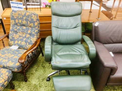 リクライニングソファーのkarimoku