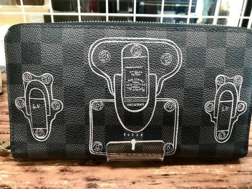財布のLOUIS VUITTON
