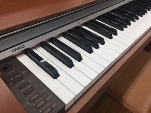 電子ピアノのCASIO