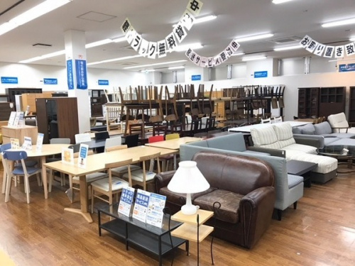 VISIONS COXの浦和3店舗中古家具情報