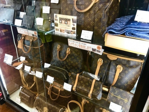 ハンドバッグのLOUIS VUITTON