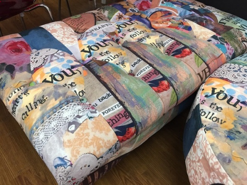 カウチソファーの総柄パッチワーク