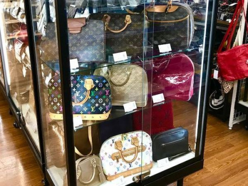 ブランド・ラグジュアリーのLOUIS VUITTON