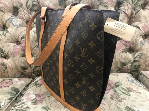バッグのLOUIS VUITTON