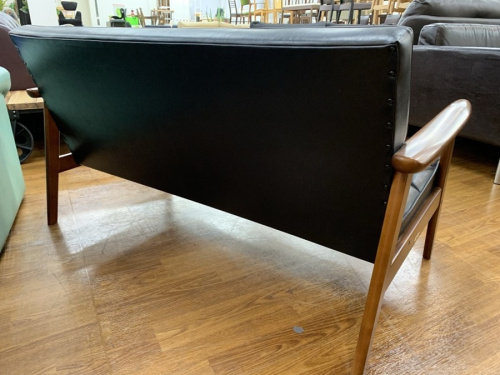 2人掛けソファーのカリモク60