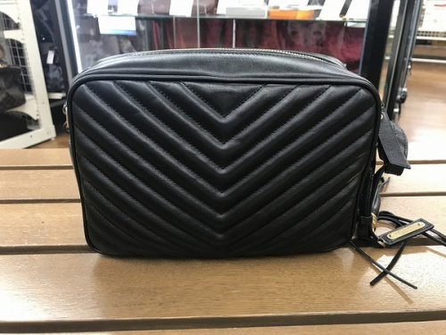 Yves Saint LaurentのVALENTINO