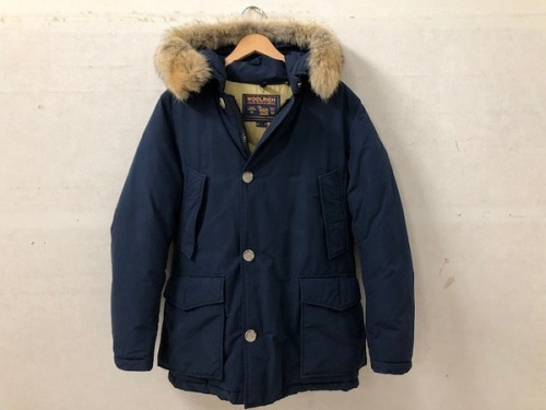 ダウンジャケットのWOOLRICH