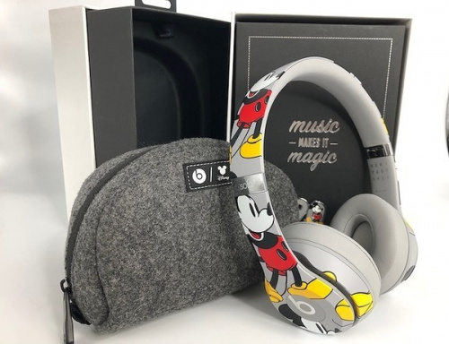 ワイヤレスヘッドホンのBeats Solo3 Wireless